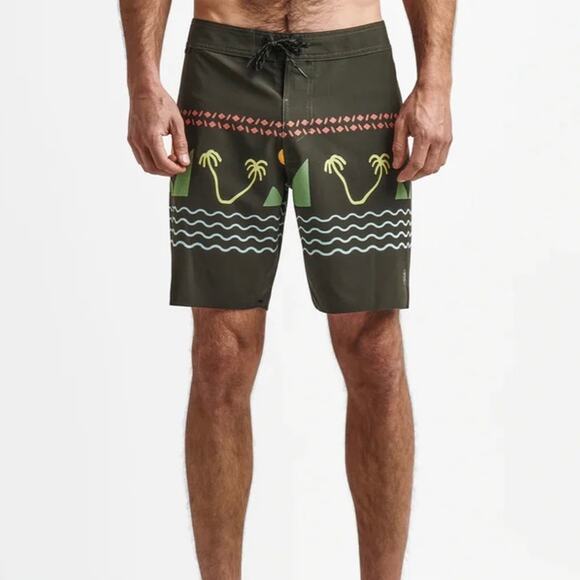 NWT Mens Roark Dark Green Passage 18 Inch Island Time Boardshorts Size 38 - Picture 1 of 10
